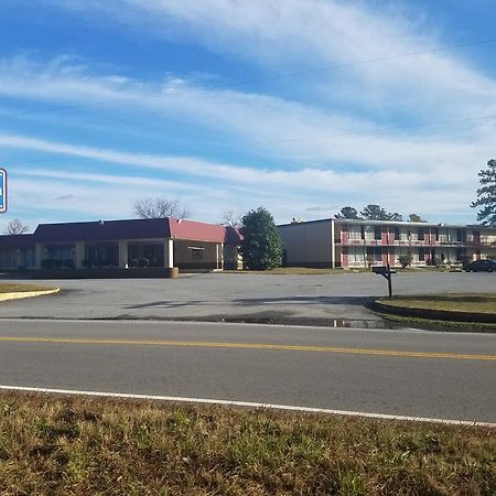 American Inn Skippers/Emporia Area Екстериор снимка